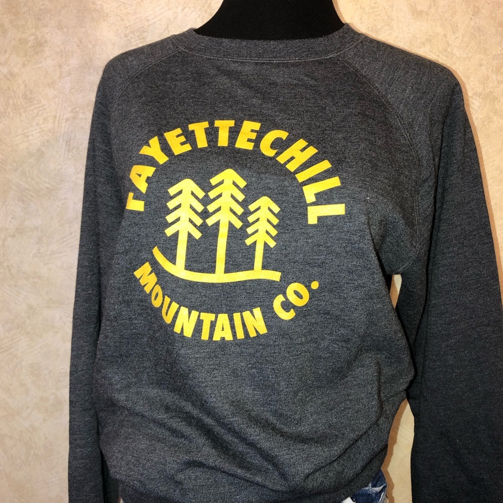 Fayettechill sweatshirt